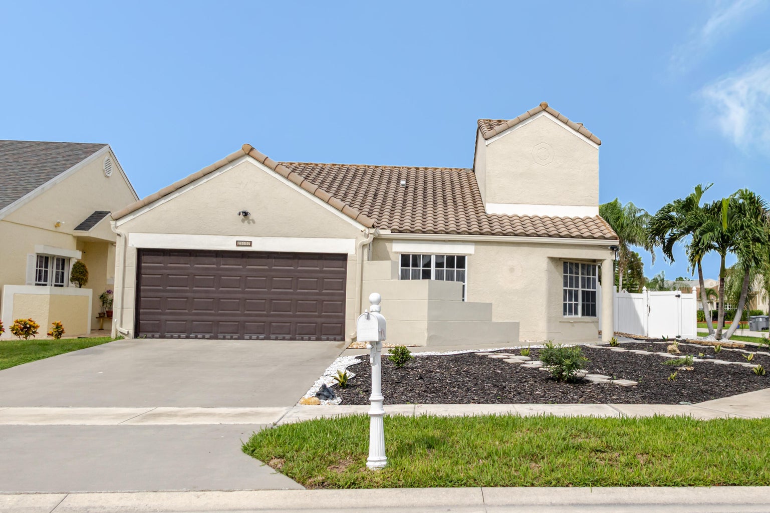 23157 BENTLEY PLACE